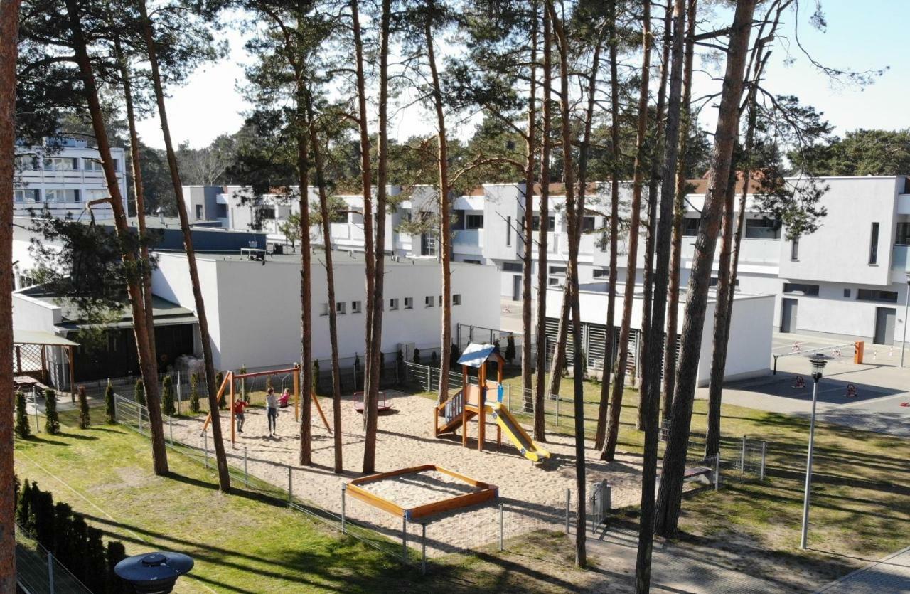 Bryza Z Ogrodkiem Apartment *